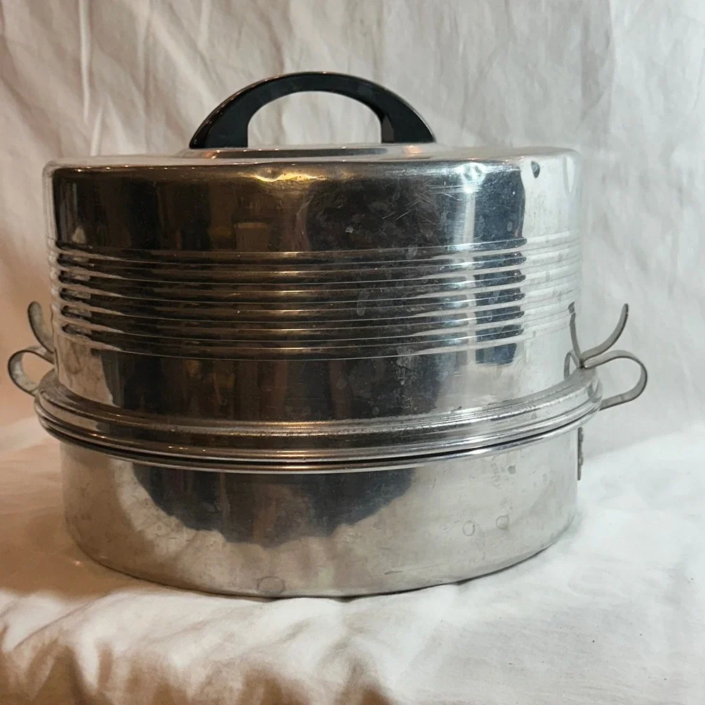 Vintage Spun Aluminum Cake Carrier Silver Good MCM Bakelite Handle 3pc Set Retro